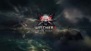 The Witcher 3 Wild Hunt 標誌，在風暴峭壁上帶有發光的紅色眼睛，位於水面上方。 — 巫師 壁紙