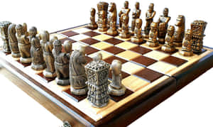木板上部落風格的木雕國際象棋棋子。 — 國際象棋 壁紙