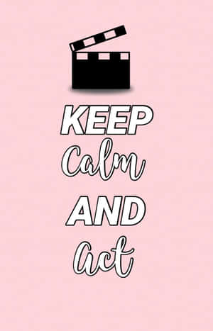 粉紅色背景，黑色電影拍板，白色文字寫著「KEEP Calm AND Act」 — Galaxy Tab Active5 Pro 壁紙