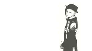動漫角色戴黑色帽子和穿黑色服裝，側面站立在白色背景前。 — 東京喰種角色 壁紙
