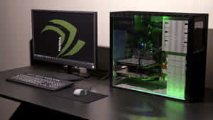帶有綠色LED燈光和顯示器上NVIDIA標誌的遊戲PC。
