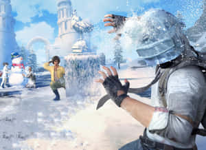士兵在白雪皚皚的幻想小鎮中向結冰噴泉附近的人群扔雪。 — 低調 壁紙