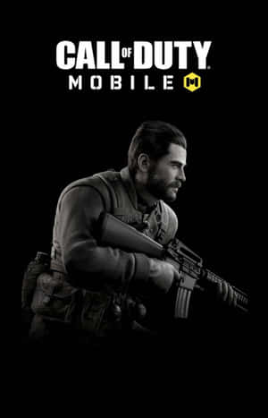 士兵在黑暗場景中持步槍，並有Call of Duty Mobile標誌。 — Galaxy Tab Active5 壁紙