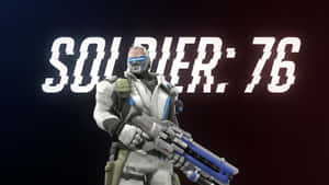 遊戲角色 Soldier 76 身穿白色和藍色盔甲手持武器。 — 現代戰爭 壁紙