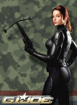 身穿黑色戰術裝備的 G.I. Joe 女兵手持十字弓。 — Kindle Paperwhite 壁紙