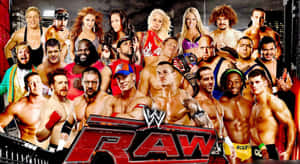 WWE RAW 摔角手和名人在城市天際線前擺姿勢。 — WWE GIF 壁紙