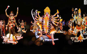 印度教女神杜爾迦（Durga）有多隻手臂和武器，站在惡魔之上，周圍有其他神祇。 — 黑色動態圖 壁紙