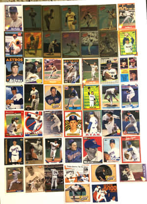 Nolan Ryan 棒球交易卡系列，包含各種姿勢和球隊制服。 — Kindle 壁紙