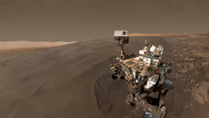 火星探測車在星空下探索沙丘 — 火星 GIF 壁紙