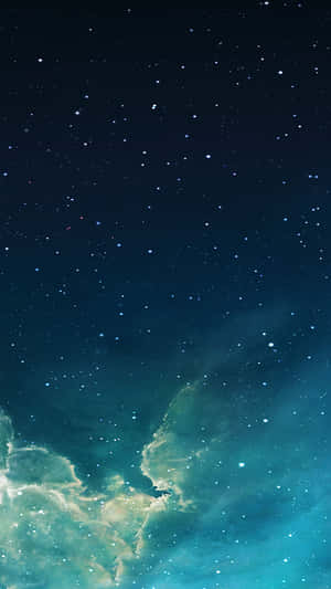 廣闊的宇宙場景，發光的星雲和無數的星星呈現深藍色和青綠色。