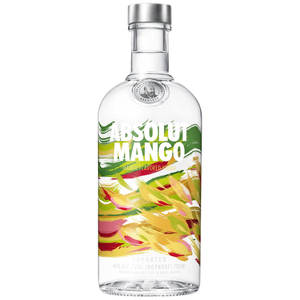 帶有彩色抽象標籤的 Absolut Mango 口味伏特加瓶。