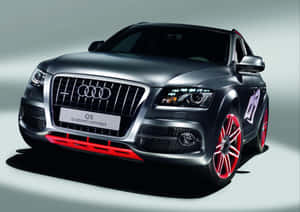 啞光灰色Audi Q5定制概念SUV，帶有紅色車輪和賽車號碼48。 — 奧迪 GIF 壁紙