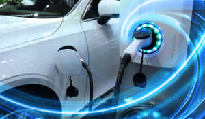 白色電動車連接到發光的藍色電動車充電站，帶有旋轉的光效。 — 酷車 壁紙