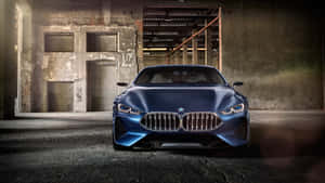時尚的藍色BMW概念車在廢棄倉庫中，帶有戲劇性燈光。 — Audi R8 GIF 壁紙