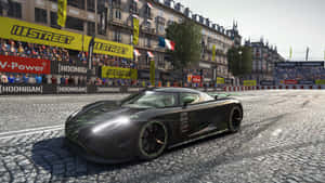 一輛賽車在街道上奔馳 — Grid Autosport 壁紙