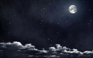 滿月在星空上方發光，下方有柔軟的雲朵。 — 月色夜空 壁紙
