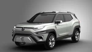 銀色現代SUV，棱角設計和鍍鉻裝飾，工作室環境 — Studio Display 壁紙