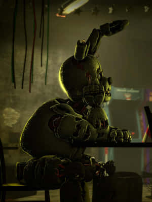 一隻受損的電子動畫兔子坐在黑暗的遊戲機中心，暴露的電線和破損的臉。 — Galaxy Z TriFold 壁紙