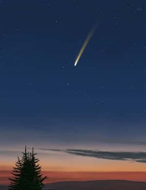 一顆彗星在松樹和遠山上空的星光暮色中劃過。 — 月色夜空 壁紙