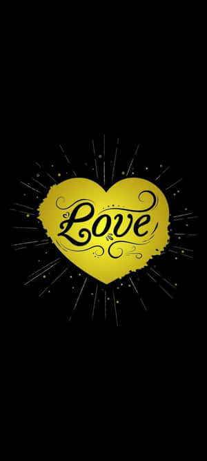 一顆發光的金色心臟，上面有黑色草書字體「Love」，背景為黑色。 — Redmi A7 壁紙