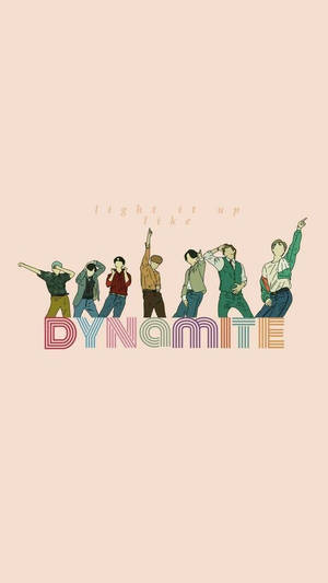 七位插圖風格的K-pop表演者在彩虹色字母「DYNAMITE」上方動態擺姿勢。 — 粉紅動漫美學 壁紙