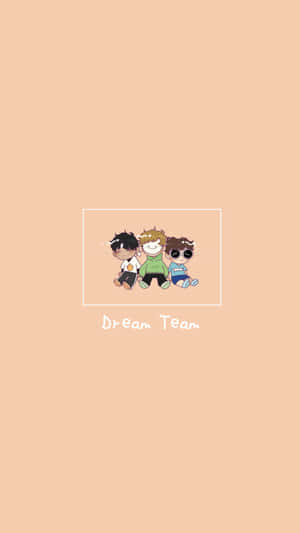 三個卡通男孩標有Dream Team在桃色背景上 — 低對比度 壁紙