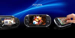 三部PlayStation Vita主機顯示不同遊戲，背景為發光藍色。