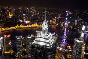 上海夜景天際線，閃耀的摩天大樓和河流 — 中國 壁紙