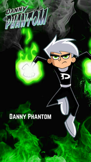 Danny Phantom 作為鬼魂，帶有綠色能量和煙霧。