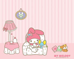 My Melody 與她的藍色老鼠朋友在粉紅色房間裡閱讀。