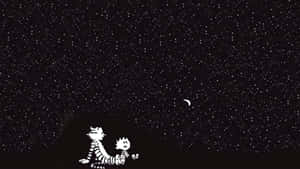 兩個卡通角色仰望星空，上方有一彎新月。 — 卡爾文與霍布斯 壁紙