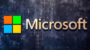 深色紋理牆上的 Microsoft 標誌牌