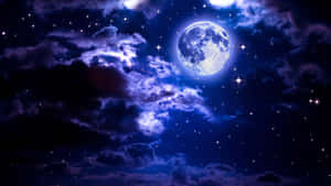 滿月穿過紫色雲層，在繁星點點的夜空下閃耀。 — Realme 壁紙
