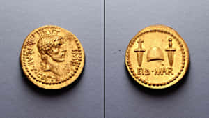 古代羅馬金幣，顯示皇帝側面輪廓和軍事符號。