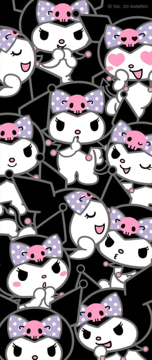 Kuromi卡通角色在黑色背景上以重複圖案呈現骷髏蝴蝶結。