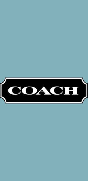 藍綠色背景，中央放置黑白Coach品牌標誌。