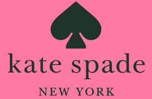 Kate Spade New York 標誌，粉紅色背景上有綠色黑桃
