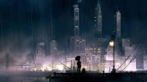 雨夜碼頭上撐傘的人的剪影，俯瞰夜晚燈火通明的城市。