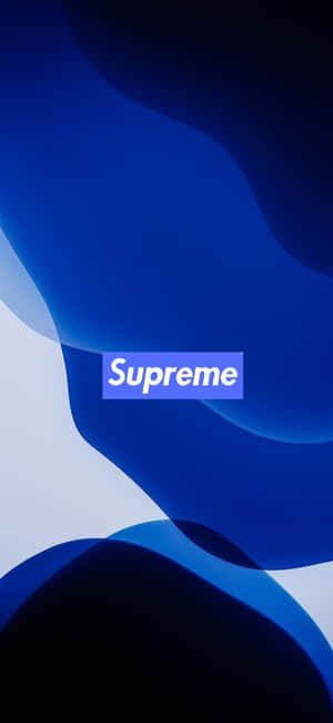 Supreme標誌居中在藍色抽象漸變背景上。