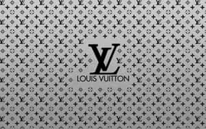Louis Vuitton標誌牆紙，在拉絲金屬背景上帶有重複的字母組合圖案。 — 路易威登 壁紙