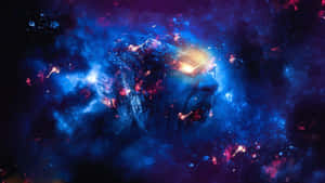 一個宇宙面孔，發光的眼睛由太空中的藍色和紅色星雲形成。