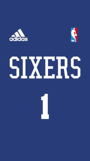 藍色籃球球衣，帶有白色 Sixers 和號碼一。