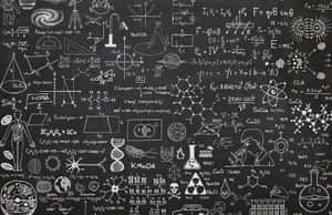 黑色黑板覆蓋著白色粉筆的科學方程式、圖表和符號。