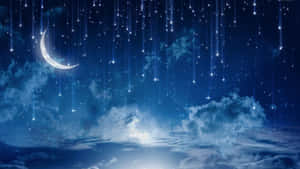 新月和流星在夢幻的夜空與雲朵中。