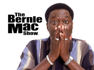 Bernie Mac 雙手掩嘴露出驚訝表情，用於《Bernie Mac 節目》。 — 火影忍者海報 壁紙