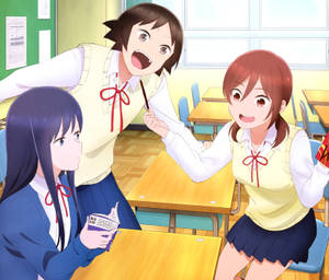 三個動漫女學生在教室裡笑著反應。