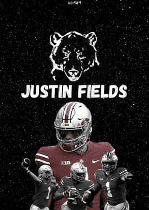 Justin Fields 足球運動員，帶有熊標誌和星空背景。