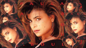 Paula Abdul 肖像拼貼畫，帶有紅色字體和閃亮點綴。 — 精細 壁紙