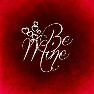 Be Mine 文字配上心形，紅色紋理背景