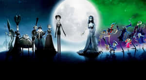 來自《怪誕屍新娘》的動畫角色在夜晚的滿月下站立。